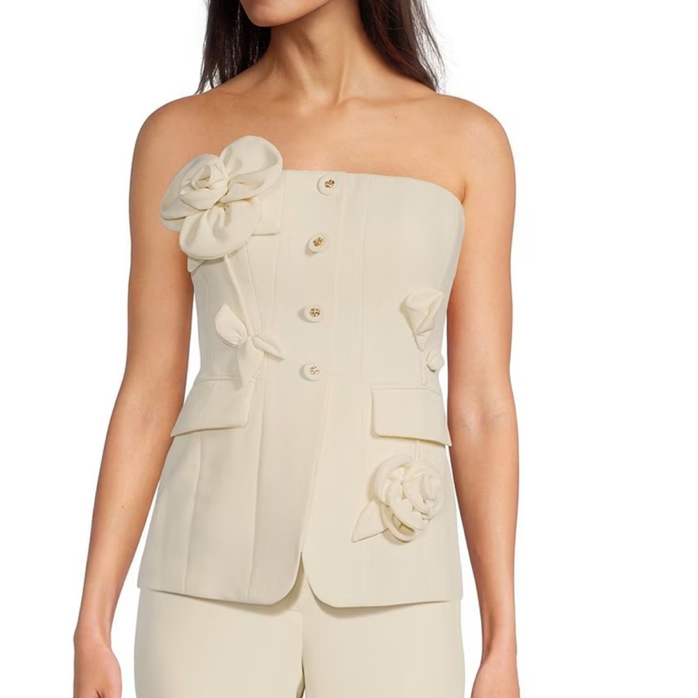 Elegant Cream Strapless Top with Floral Accents